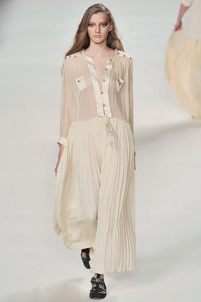 Look 35